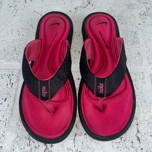 Nike Women's Flip Flops Comfort Footbed Cushion Sandals Black & Pink Size 6